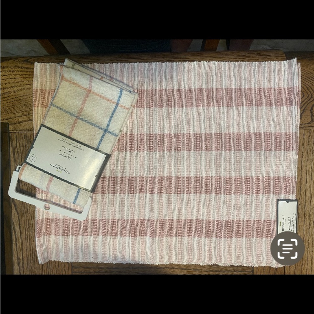 NWT Home Bundle.Placemat & Napkin, with Ironing Brd Hldr & Mini Charcuterie Brd